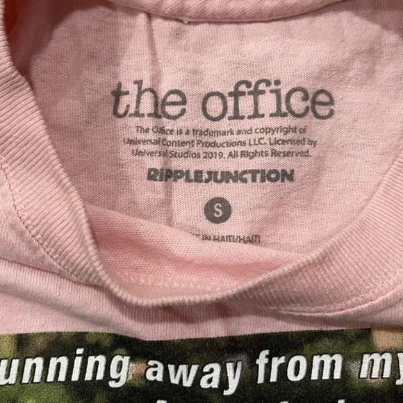 The Office Crop Top - Picture 4 of 4